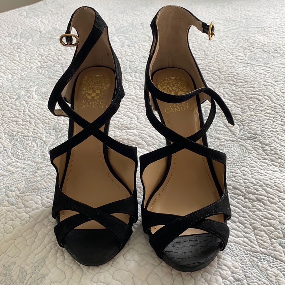 Vince Camuto VP Randee Leather Upper heels